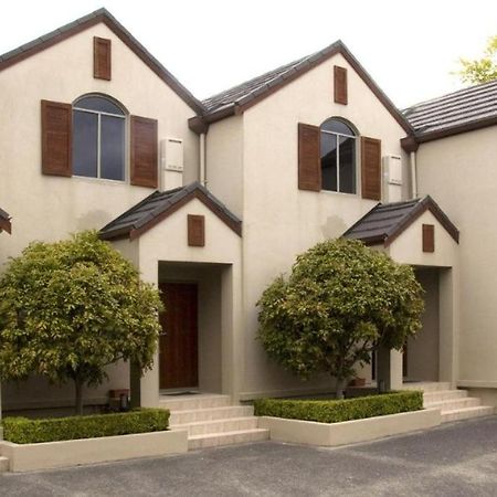 Apartment Twelve Taupo Bagian luar foto