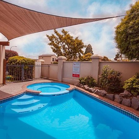 Apartment Twelve Taupo Bagian luar foto