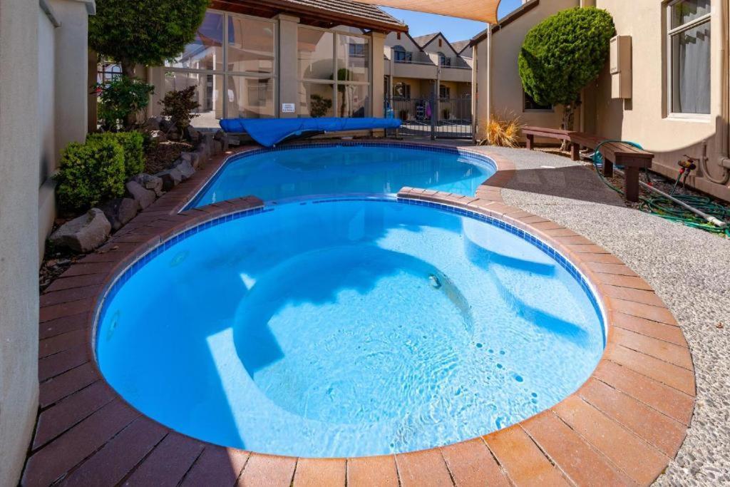 Apartment Twelve Taupo Bagian luar foto
